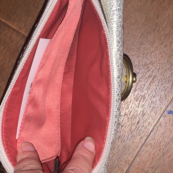 Coach wristlet - Picture 2 of 4